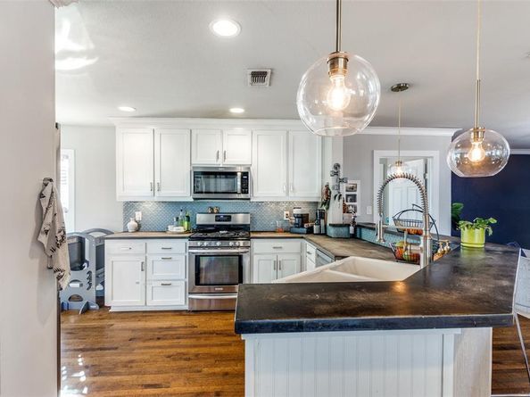 4216  Lovell Avenue , Fort Worth Texas 76107