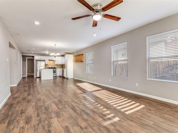 2221  Refugio Avenue , Fort Worth Texas 76164