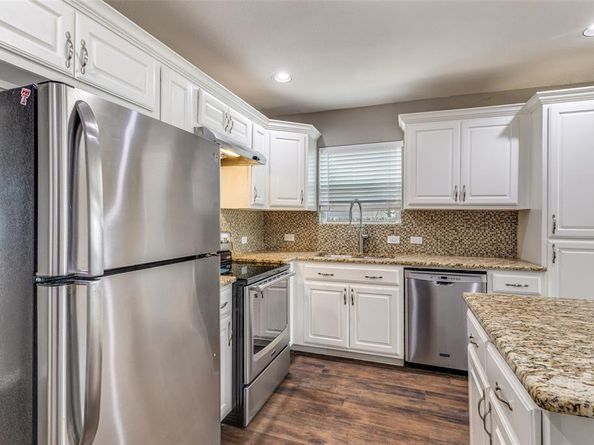 2221  Refugio Avenue , Fort Worth Texas 76164