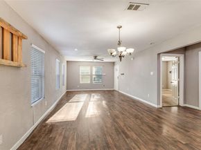 2221  Refugio Avenue , Fort Worth Texas 76164