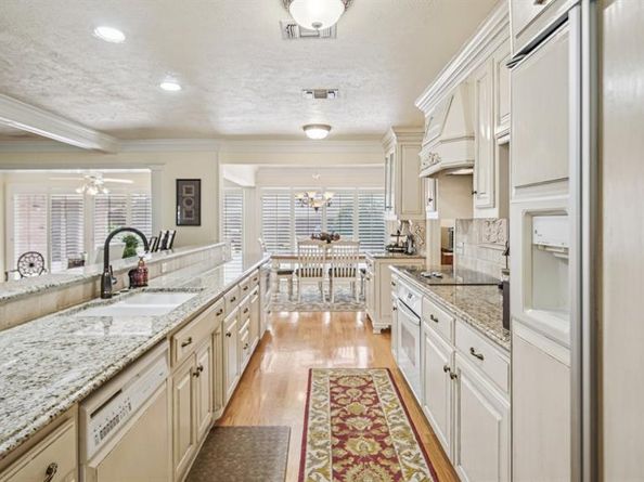 1508  Paisley Drive , Arlington Texas 76015