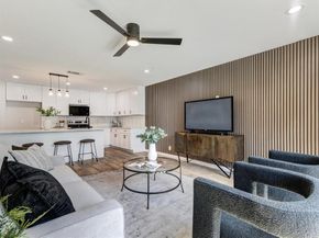 3719  Nomas Street , Dallas Texas 75212