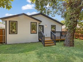 3719  Nomas Street , Dallas Texas 75212