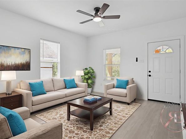 711  Ernest Street , Fort Worth Texas 76105