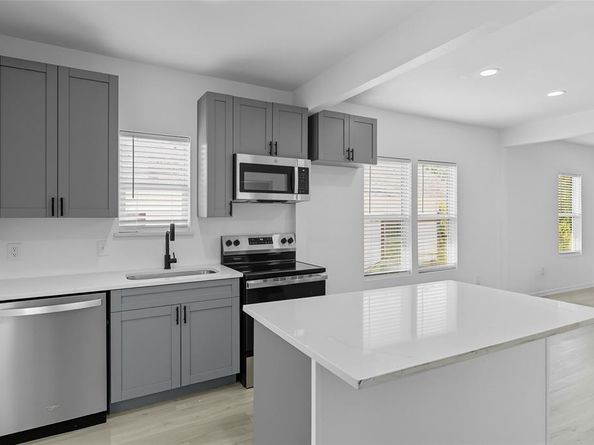711  Ernest Street , Fort Worth Texas 76105