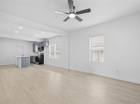 711  Ernest Street , Fort Worth Texas 76105