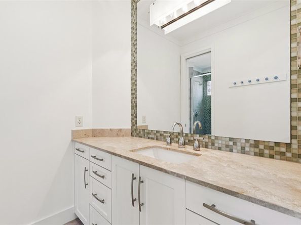 6757  Lakefair Circle , Dallas Texas 75214