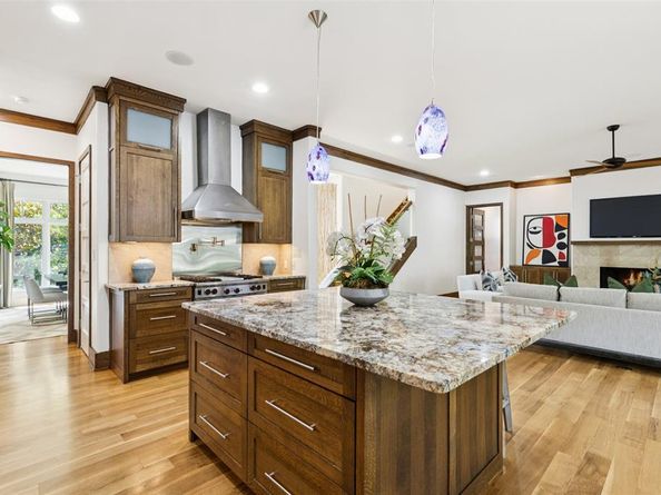 6757  Lakefair Circle , Dallas Texas 75214