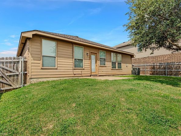 2508  Pioneer Bluffs Road , Balch Springs Texas 75181