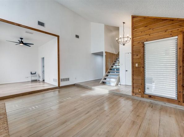 2202  Southern Court , Carrollton Texas 75006