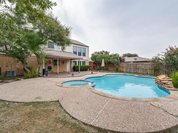2202  Southern Court , Carrollton Texas 75006