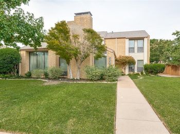 2202  Southern Court 