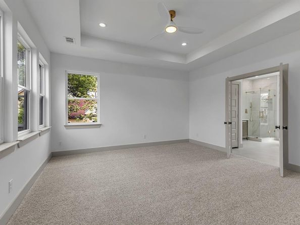 3709  Colonial Avenue , Dallas Texas 75215