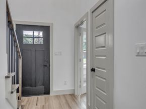 3709  Colonial Avenue , Dallas Texas 75215