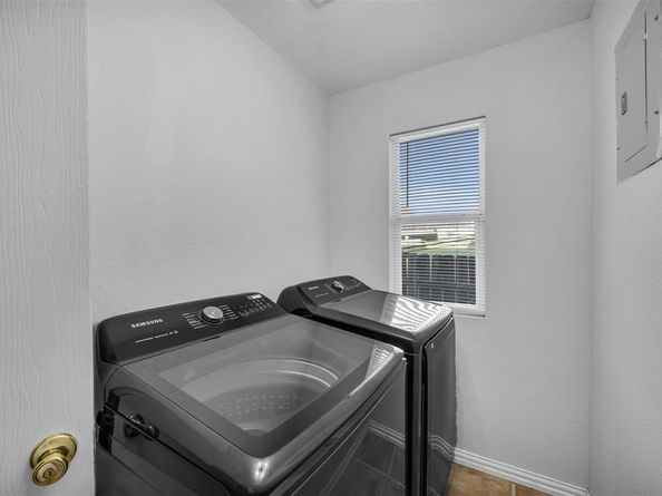 1607  Brandon Street , Dallas Texas 75208