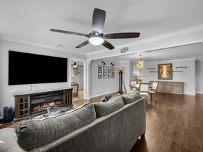 1607  Brandon Street , Dallas Texas 75208
