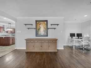 1607  Brandon Street , Dallas Texas 75208
