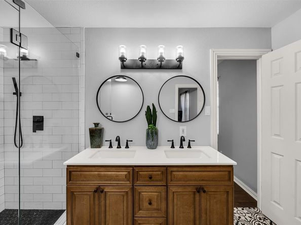 1607  Brandon Street , Dallas Texas 75208