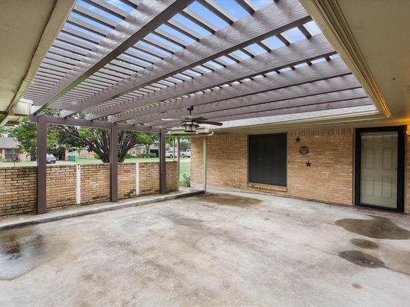 806  Marigold Drive , Cedar Hill Texas 75104