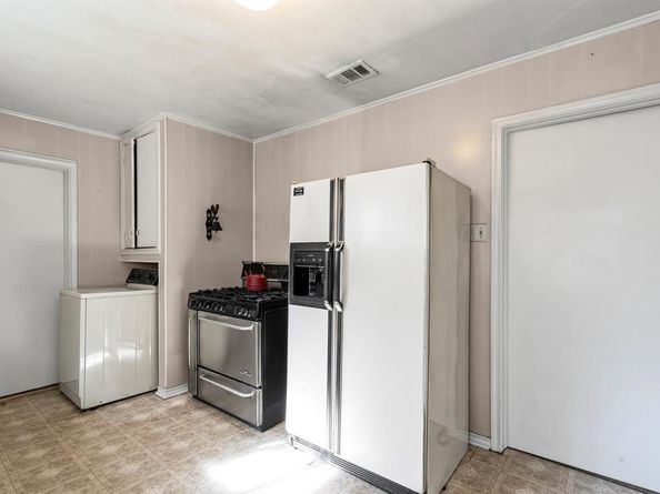 6315  Scyene Road , Dallas Texas 75227