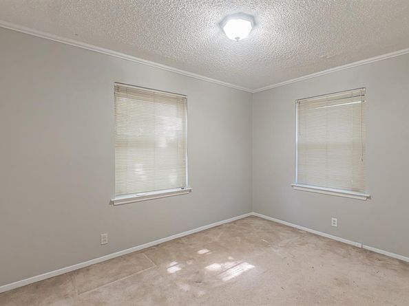 4942  Lahoma Street , Dallas Texas 75235