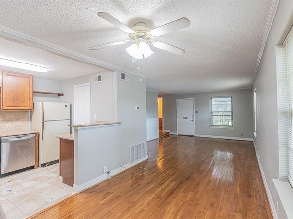 4942  Lahoma Street , Dallas Texas 75235