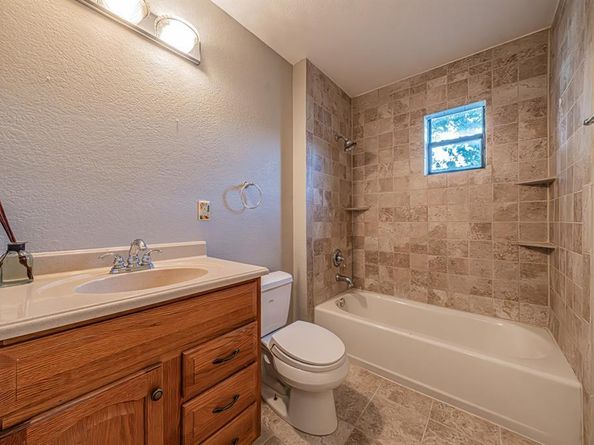 4942  Lahoma Street , Dallas Texas 75235