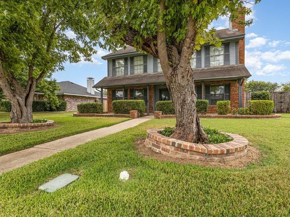 1362  Rosewood Lane , Lancaster Texas 75146