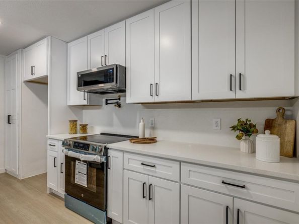 6762  Keswick Drive , Dallas Texas 75232