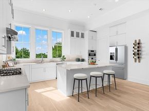 4066  Oak Circle , Addison Texas 75001