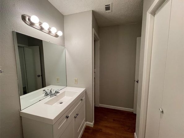 9696  Walnut Street  1413, Dallas Texas 75243