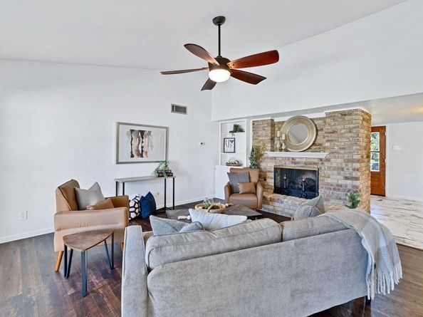 3927  High Summit Drive , Dallas Texas 75244