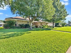 3927  High Summit Drive , Dallas Texas 75244
