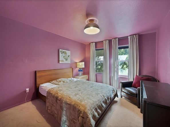 1332  Grigsby Avenue , Dallas Texas 75204