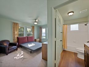 1332  Grigsby Avenue , Dallas Texas 75204