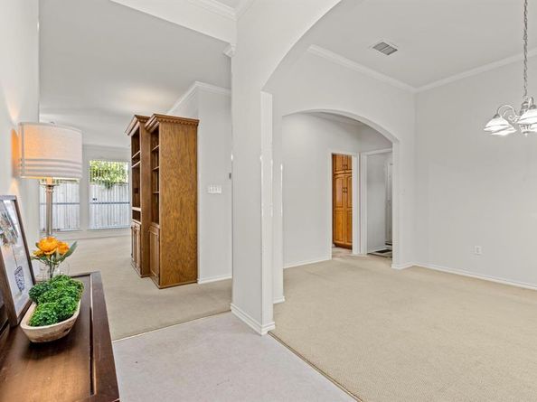 684  Jeff Court , Irving Texas 75060