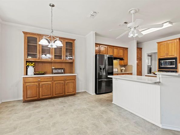 684  Jeff Court , Irving Texas 75060