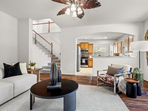 1419  Stone Mountain Parkway , Savannah Texas 76227