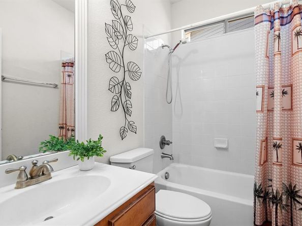 1419  Stone Mountain Parkway , Savannah Texas 76227