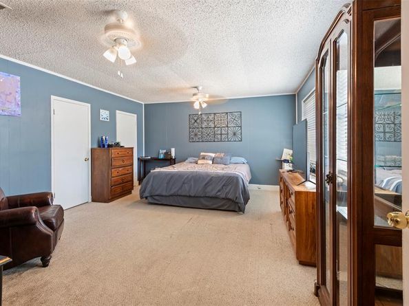 520 W Redbud Drive , Hurst Texas 76053