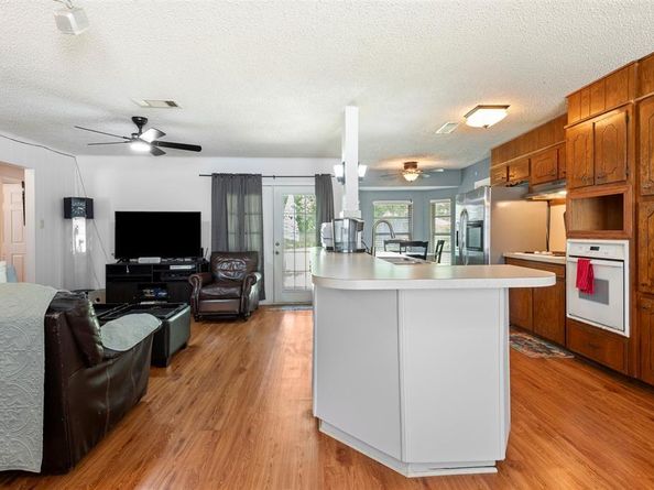 520 W Redbud Drive , Hurst Texas 76053