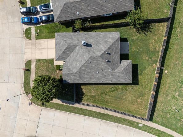 7307  Lake Front Trail , Arlington Texas 76002