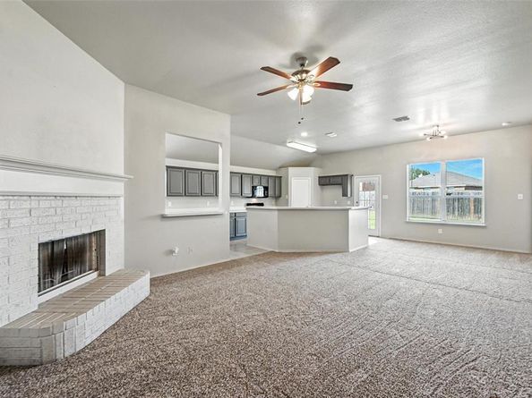 7307  Lake Front Trail , Arlington Texas 76002