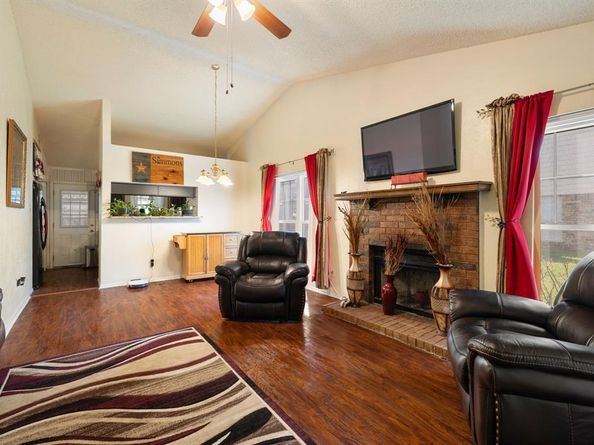 724  Lee Street , Mesquite Texas 75149