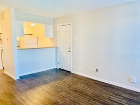 7621  Mccallum Boulevard  108, Dallas Texas 75252