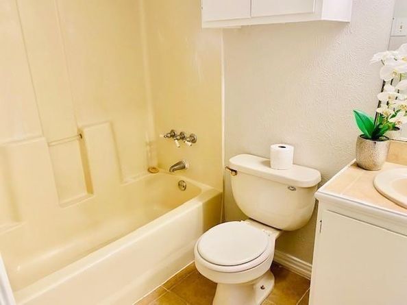 7621  Mccallum Boulevard  108, Dallas Texas 75252