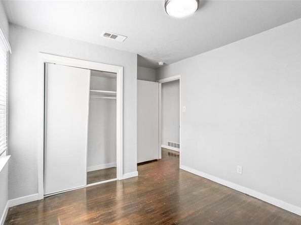 10450  Sandra Lynn Drive , Dallas Texas 75228