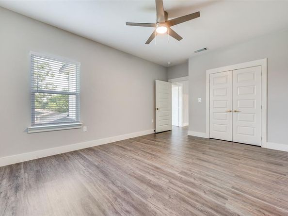 1026 N Tatum Avenue , Dallas Texas 75211