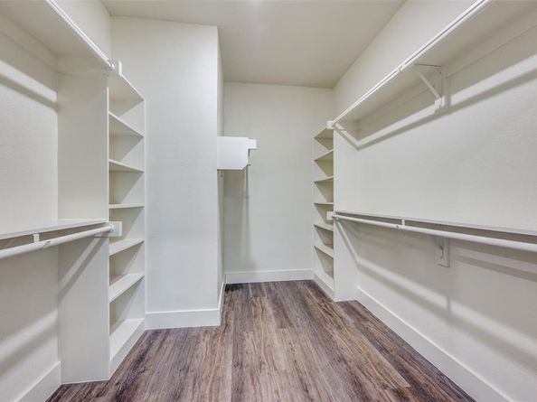1026 N Tatum Avenue , Dallas Texas 75211