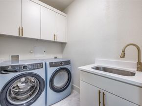 1026 N Tatum Avenue , Dallas Texas 75211